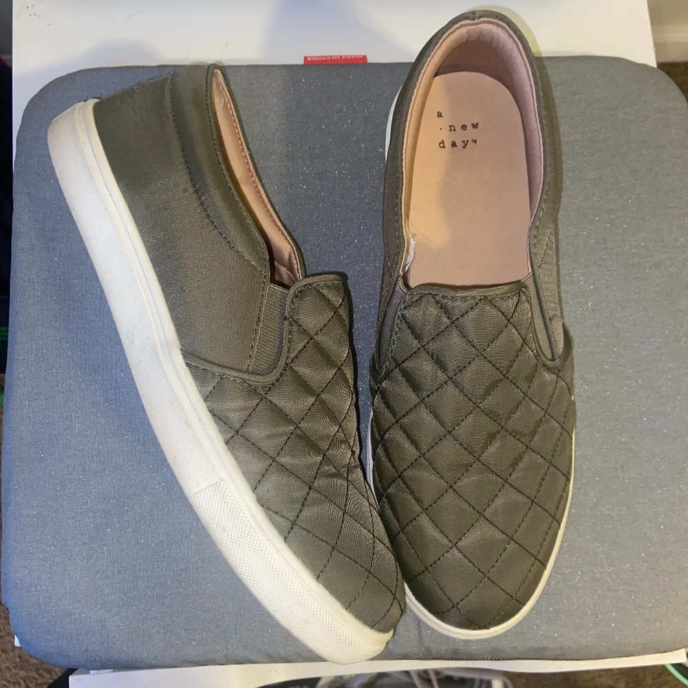 Military Green Slip On Flats A New Day Size 9